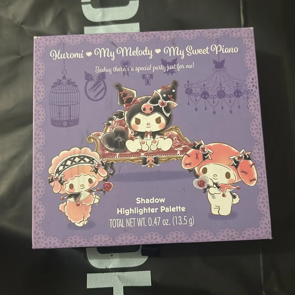 My‎ Melody & Kuromi Cute Party Eyeshadow & Highlighter Palette Hot Topic Sanrio